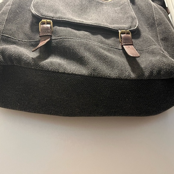 BDG BLACK CANVAS TOTE BAG WITH LEATHER HANDLES. - Picture 3 of 12